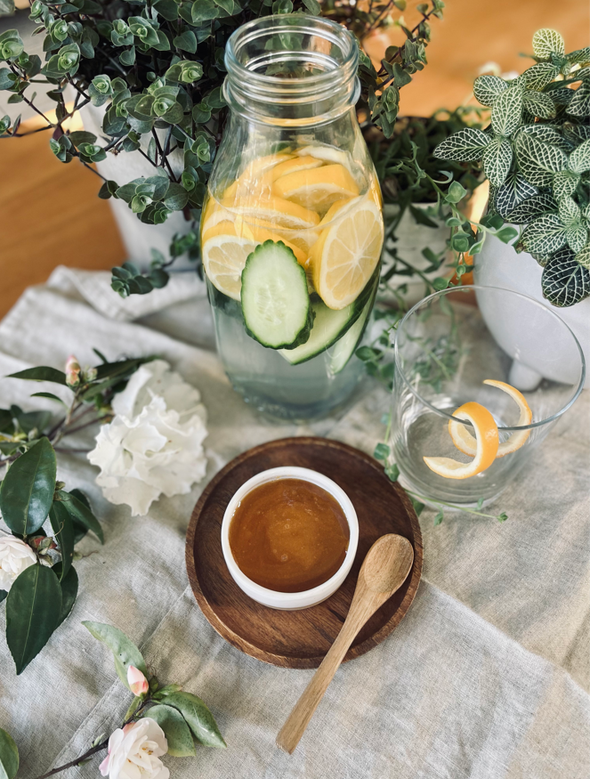 
                  
                    UMF 10+ (MGO 263) Raw Manuka Honey 17.6 oz
                  
                