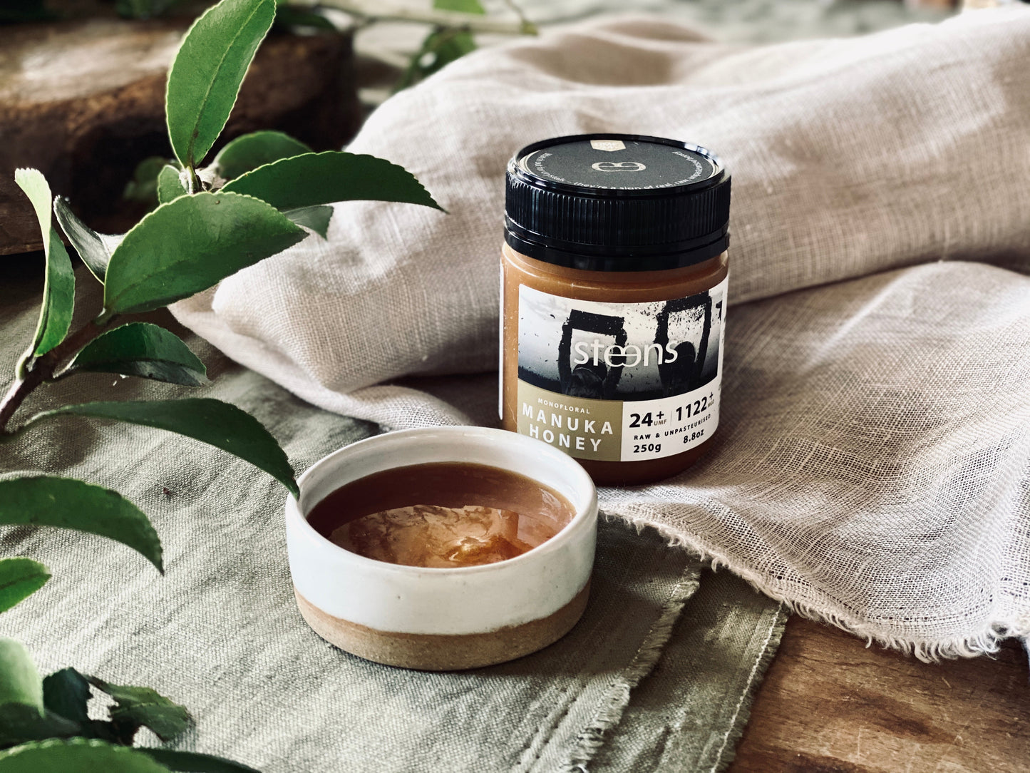 
                  
                    UMF 24+ (MGO 1122) Raw Manuka Honey 7.9 oz
                  
                